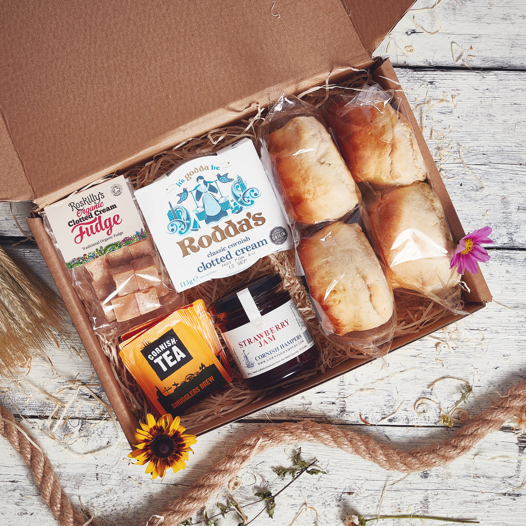 Clotted Cream Lovers Gift Box With Fudge