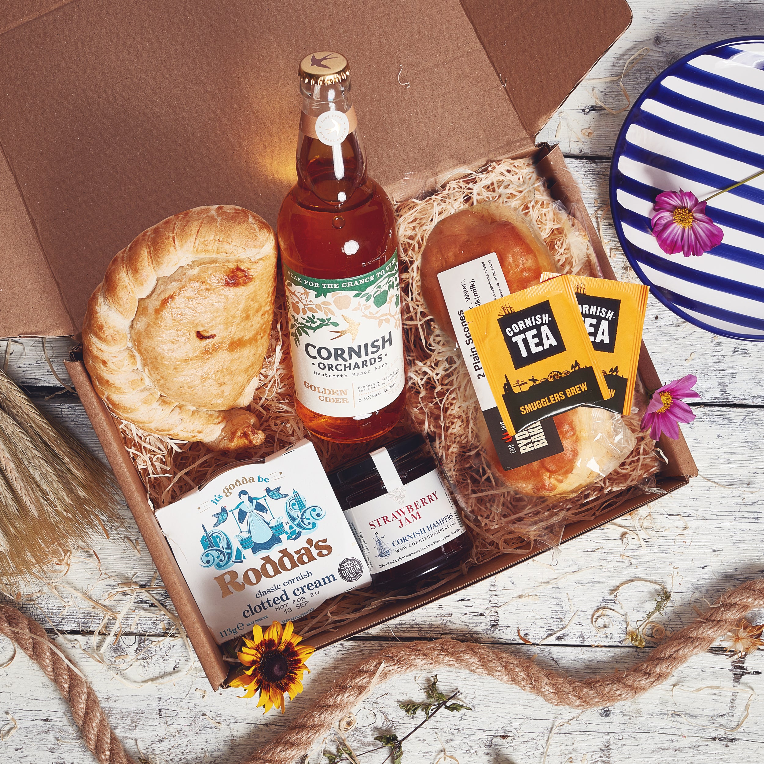 Cornish Pasty & Cider Cream Tea Hamper